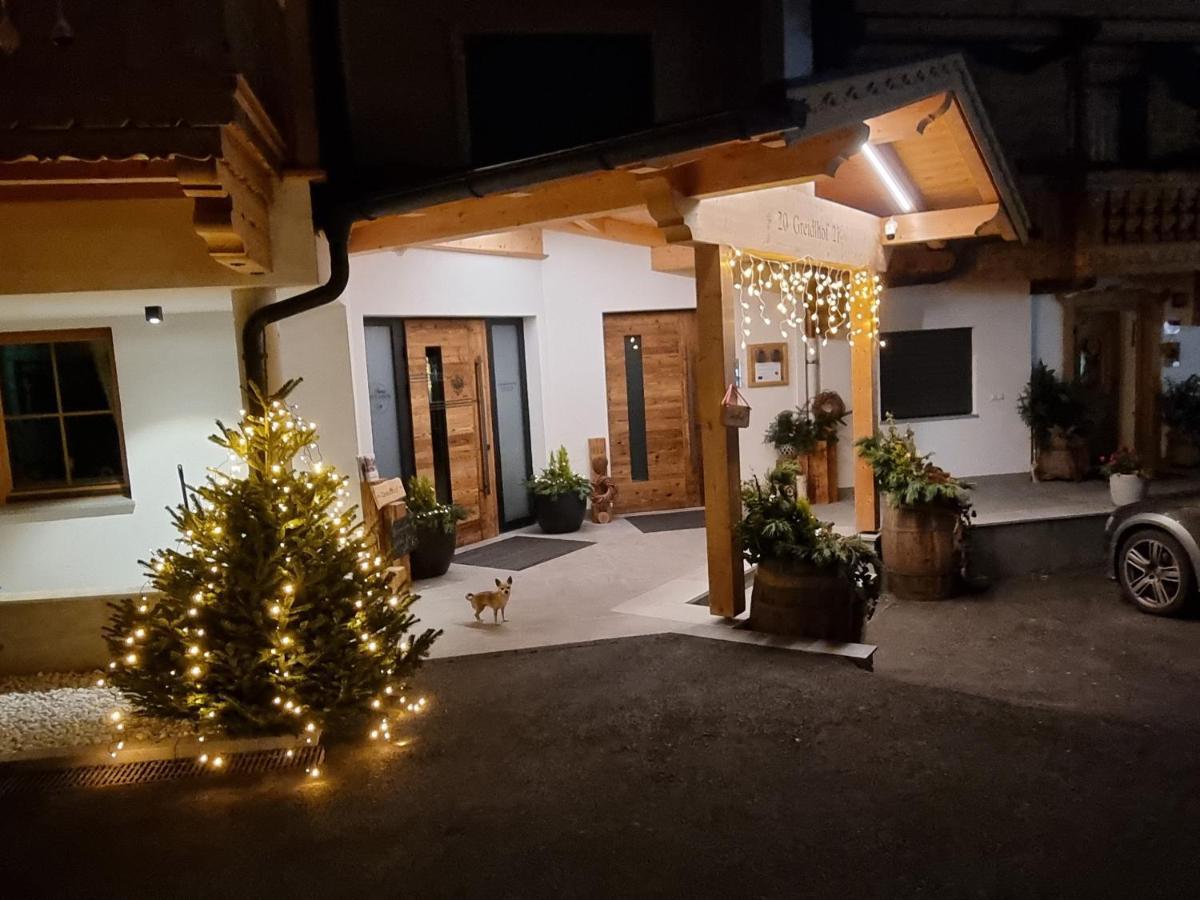 Greidlhof Alpstyle Apartments Fuegen Ngoại thất bức ảnh